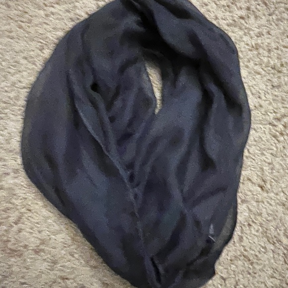 Colorful Patterned Scarves Collection - Picture 5 of 10